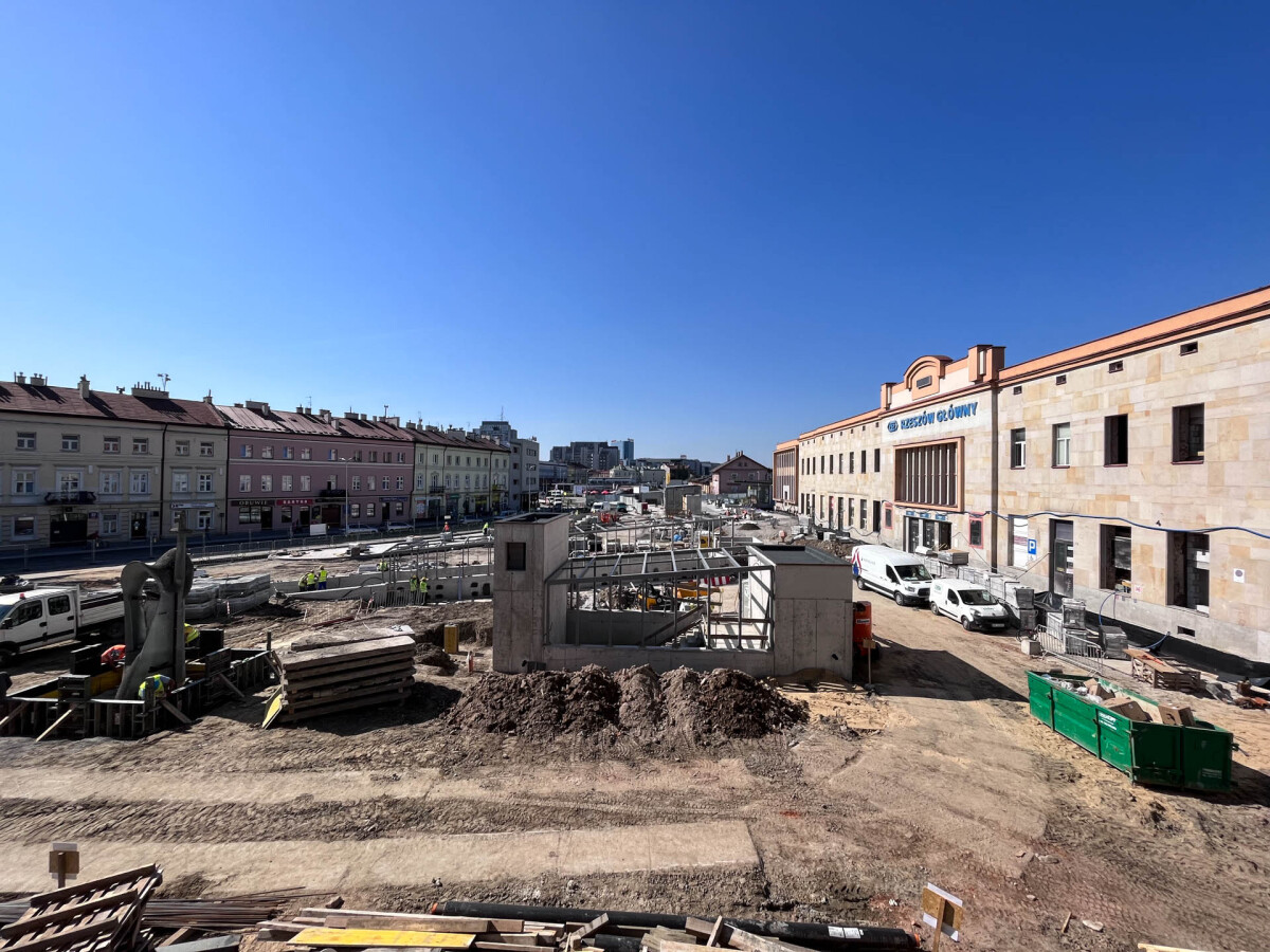 Budowa Rzeszowskiego Centrum Komunikacyjnego zbliża się do końca [wrzesień 2023]